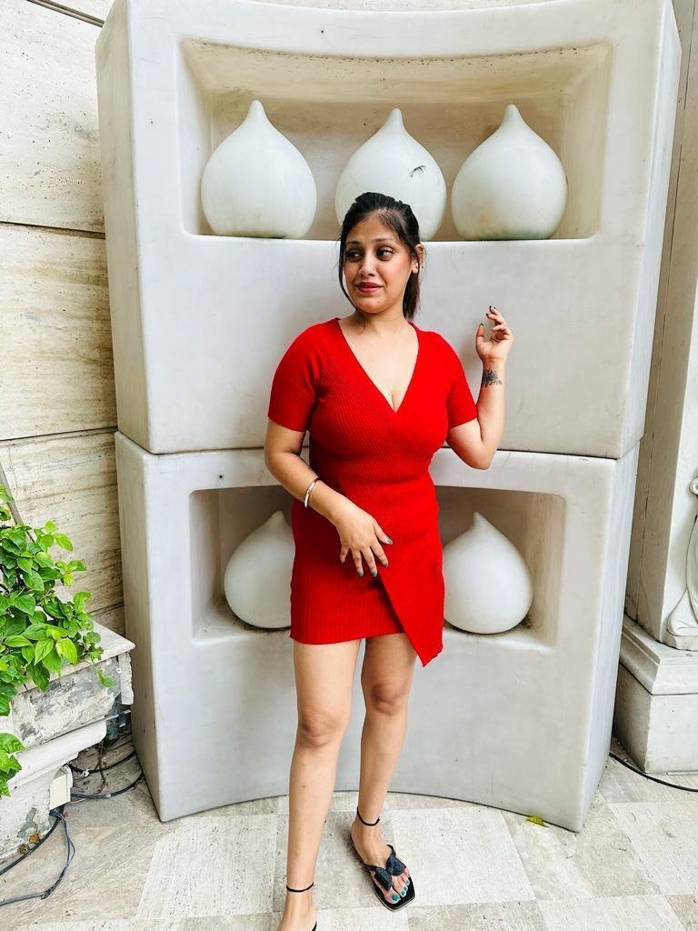 The Lalit Hotel call girl